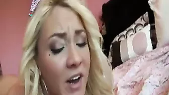 Sienna Splash LIkes Her Sex Hard And Fast!