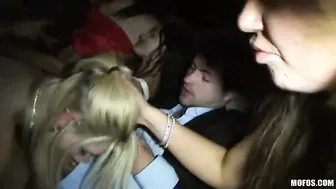 Rylierich Man Starts The Real Slut Party In A Limo!
