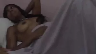 Candice Nicole Gets Her Lesbian On!