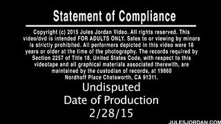 Riley Reid Up Close Video Of Her With A BBC In Her Pussy!