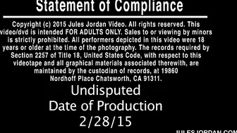 Riley Reid Up Close Video Of Her With A BBC In Her Pussy!