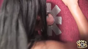 Bella Morietti Pushes Her Pussy Back Onto His White Cock At A Glory Hole!