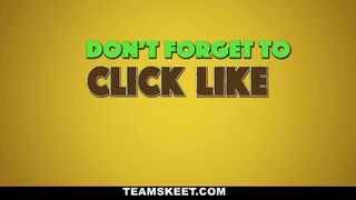 Brooklyn Chase Group Sex With Rosalyn Sphinx On Turkey Day!