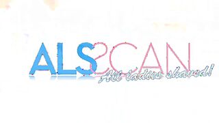 Michaela Isizzu Public Nudity Video!