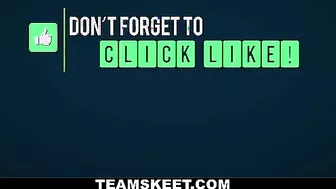 Chceck Out The Extra Samll Gina Gerson Have Sex With An Extra Large Cock!