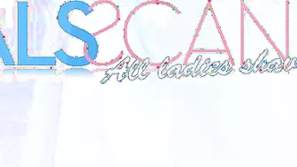 Gina Gerson In The Shower With A Vibrator!