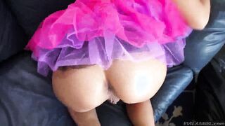 Sara Luvv Takes A Fat Cock While Dressed As A Pixie!