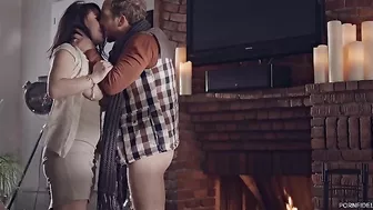 Noelle Easton Takes Ryan Madison's Cock Into Her Mouth!