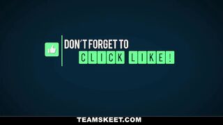 Aidra Fox Takes A Load Of Cum In Her Mouth!