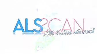 Amira Hadara Working A Big Vibrator On Her Pussy!