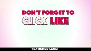 Eliza Ibarra Pulls Off Her White Panties For A Fucking!