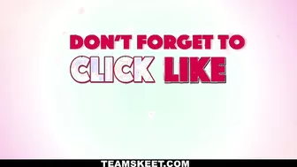 Eliza Ibarra Pulls Off Her White Panties For A Fucking!