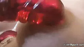 Samantha Sin Goes For The Close Ups!