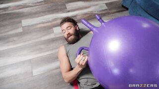 Kayla Kayden Pussy Workout Sex Video!