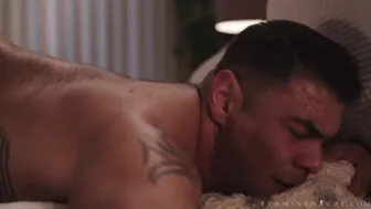 TS Jessy Dubai And Draven Navarro Are Really Into Each Other!