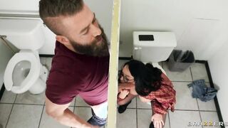 Macey Jade Gets Fucked At A Glory Hole!