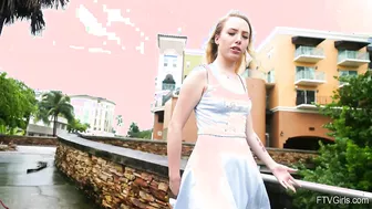 Dixie Lynn Doing A Bit Of Public Flashing!