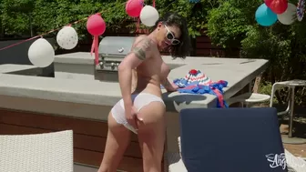 TS Domino Presley Gets To Stripping On July 4th!