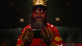 Evilyn And and River Dawn Having Lesbian Strap On Sex!