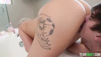 Teen Curves Has Harley King Bent Over A Bathtub Getting Fucked!