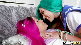 Bailey Base And Yumi Sin Have Cosplay Lesbian Sex!