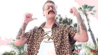 Samantha Mack Big Curves Has A Skinny Guy Fucking Her!