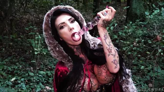 Megan Inky Is Fucking Herself In The Ass!