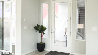 Alexia Anders In Her Cum 4K Sex Trailer!