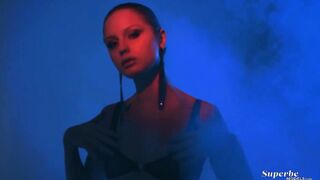 Amelie Lou In Her Erotic Striptease Video!