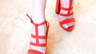 Hazel Moore Spread Open Wide For FTV Girls!