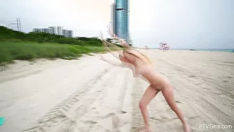 Dixie Lynn Takes Off Her Panties In Public!