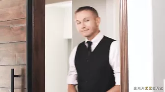 Alexis Fawx And Vanessa Sky In A Lesbian "Gift Swap"!