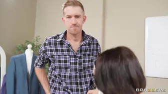 Chelsea Ellis And Danny D  In "Tailored To Your Liking" Video!