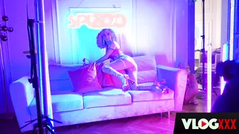 Come Behind The Scenes With Geishakyd!