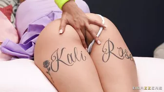 Kali Roses, Katana Kombat And Kyler Quinn In "Game Set Snatch" Lesbian Threesome!