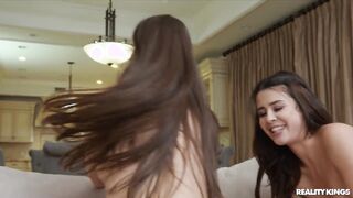 Lexi Luna, Kylie Rocket And Zac Wild In "Showing Kylie The Rropes"!