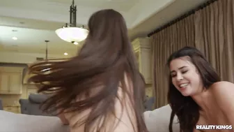 Lexi Luna, Kylie Rocket And Zac Wild In "Showing Kylie The Rropes"!