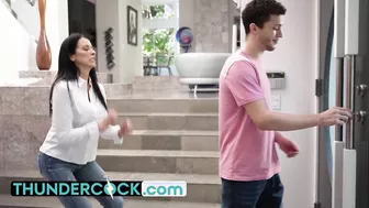 Reagon Foxxx And Apollo Banks Are Fucking!