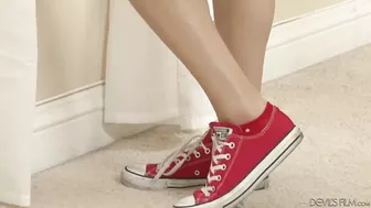 Riley Quinn Behind The Scenes Strip Tease Video!