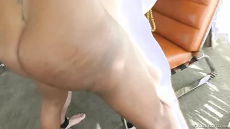 Natassia Dreams Topping White Ass Hard And Bare Back!