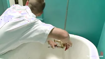 TS Foxxy Ties Him Down And Fucks His Asshole!