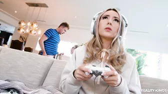 Heather Honey And Van Wylde In "Hot Nerd Cucks Gamer Girlfriend"!