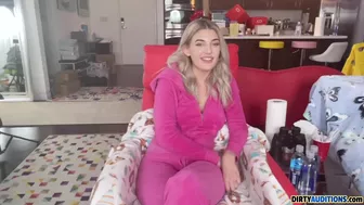 Dixie Jewel Gets Herself An Anal Cream Pie!