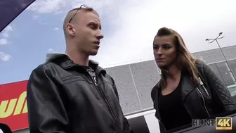Hunt Convinces Her Boyfriend With Cash So He Can Fuck His Girlfriend!