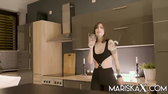 Mariska X In A Sexy Swingers Interracial Threesome!