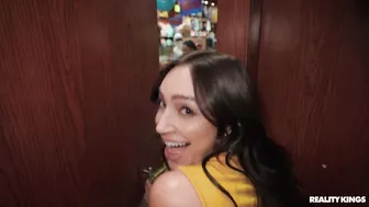 Sisi Rose, Eden West And Johnny Love In "Threesome With Retail Thotties"!