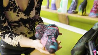 Anuskatzz And Miss Flora Extreme Anal Dildo Sex!