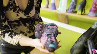 Anuskatzz And Miss Flora Extreme Anal Dildo Sex!