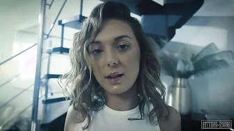 Fitting Room With Isabella De Laa In Every Inch Of My Skin Trailer.