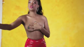 Soft Vega, It's A Really Short Video But Man What A Body!